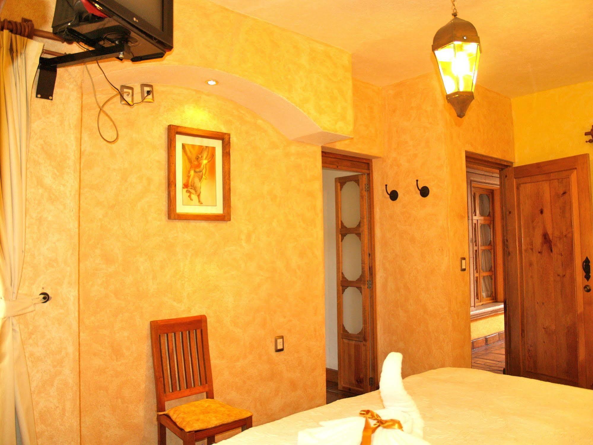 Hotel Refugio del Angel Pátzcuaro Esterno foto